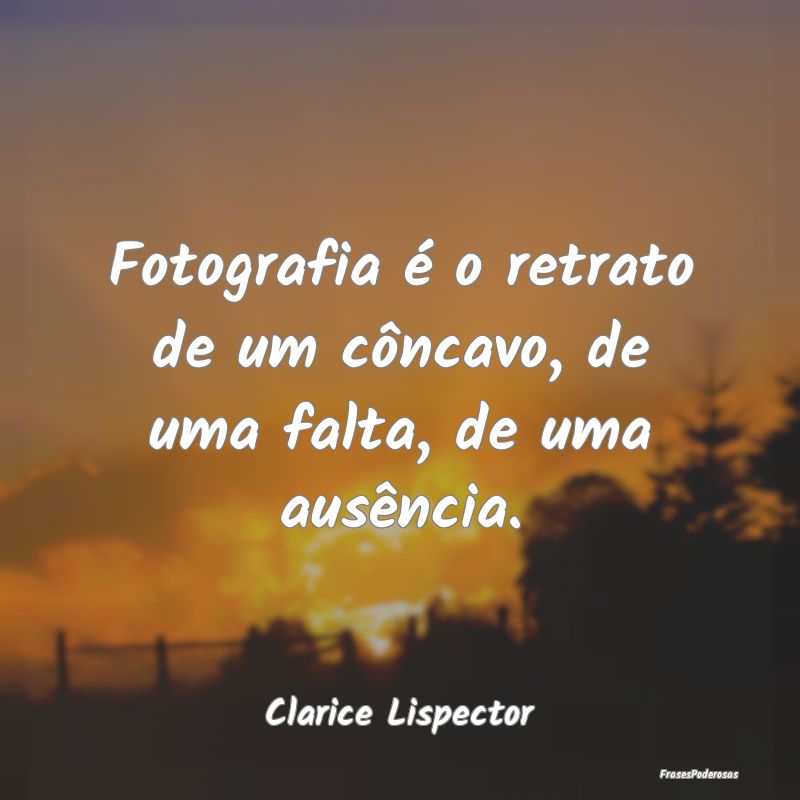 Fotografia é o retrato de um côncavo, de uma fal...